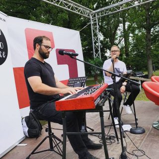 1st Gig after Lockdown
#annastift #pianovoice #music4you #neuepresse #piano #voice #kleinesrendevous #rendevousimstadtpark